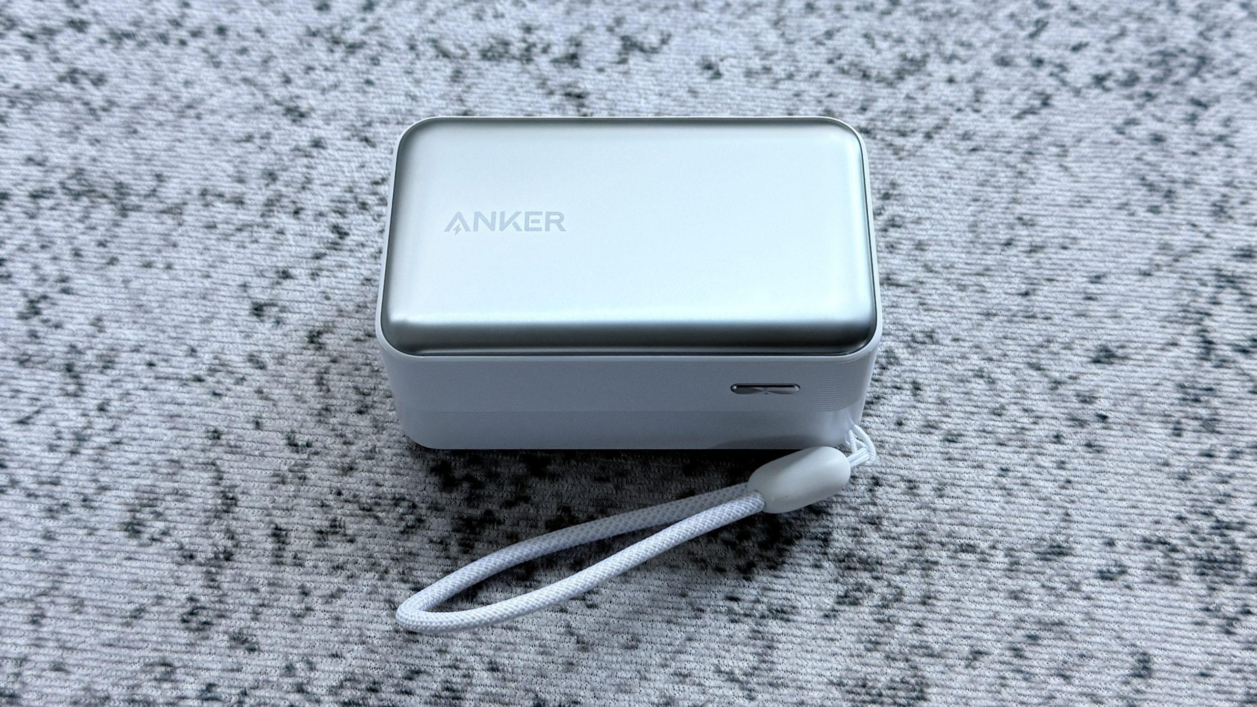 巻き取り式ケーブル、健康状態も見えるってすごい！Ankerのモバイル