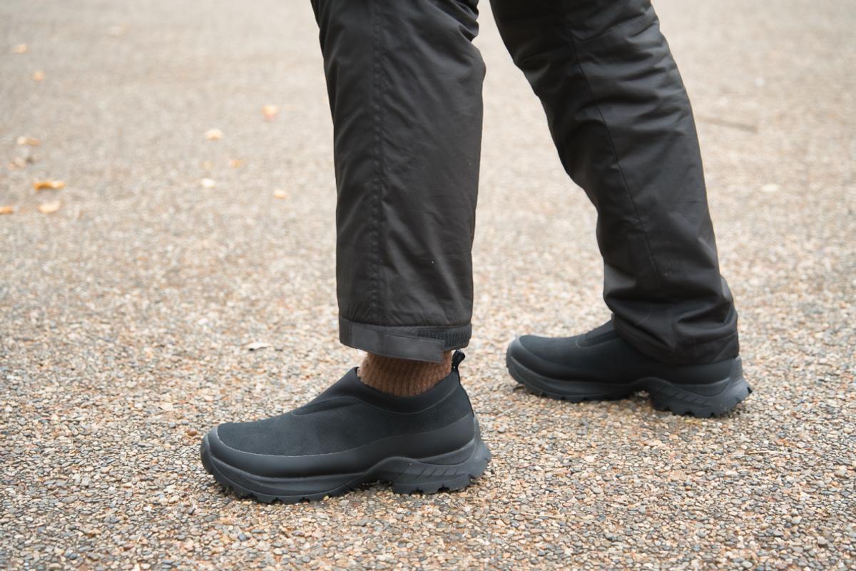 ワークマン「防水シューズフィールドプレジャー」2500円（税込み）
