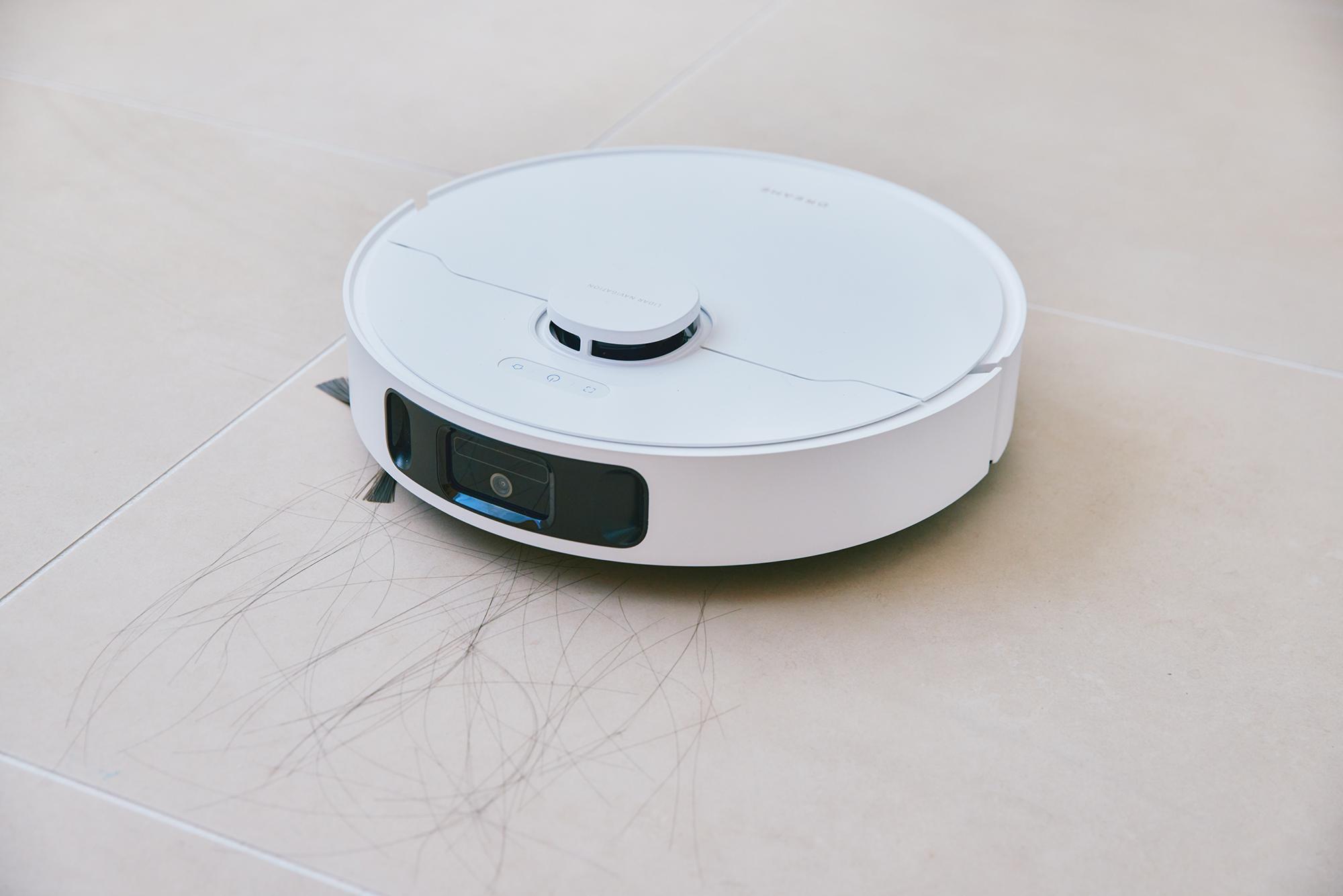 Dreameのロボット掃除機「L40 Ultra CE」と「D20 Ultra」。自分に合う