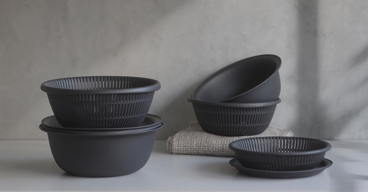 マーナ「ザルボウル」を重ねた様子