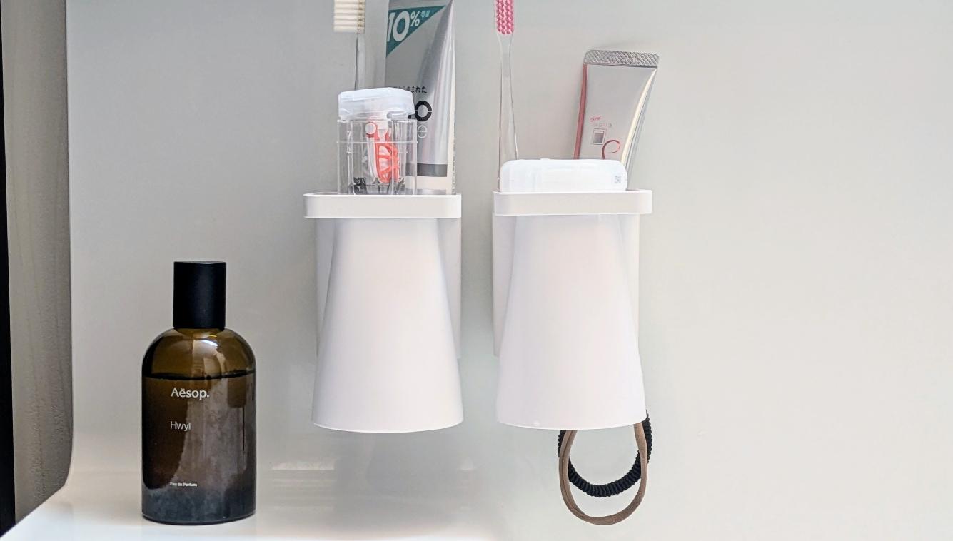 洗面所の「おしい感」の正体はここだった。「tower の浮かせるホルダー