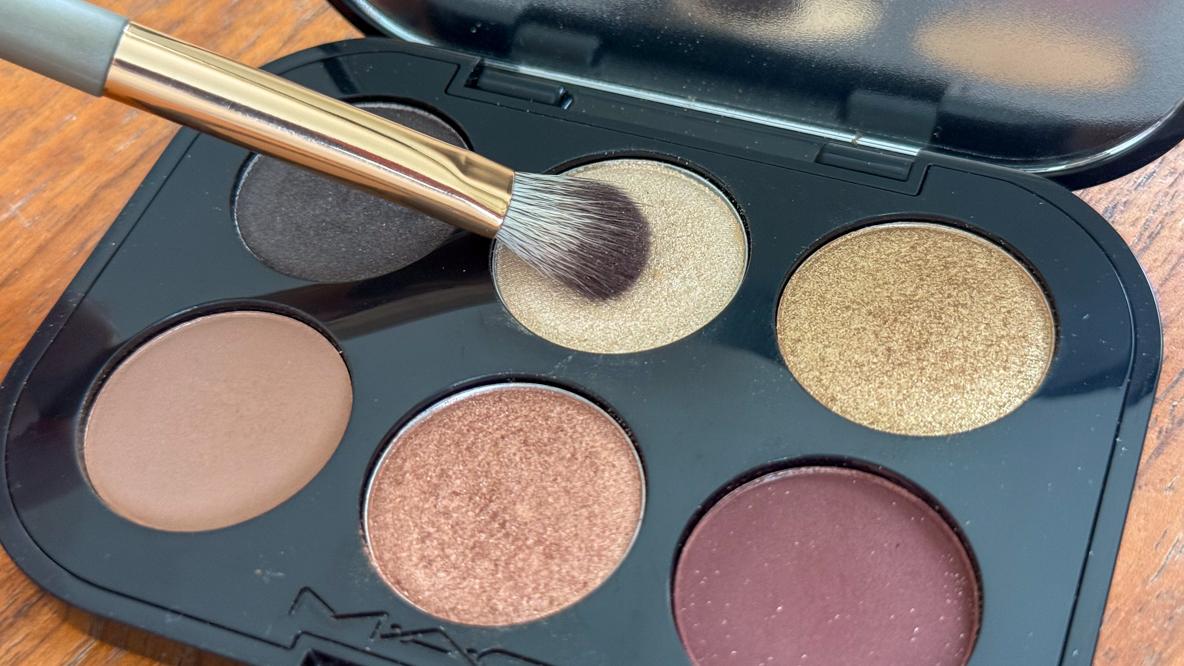 これぞ、運命の出合い。MACの「アイシャドウパレット」が、個人的に