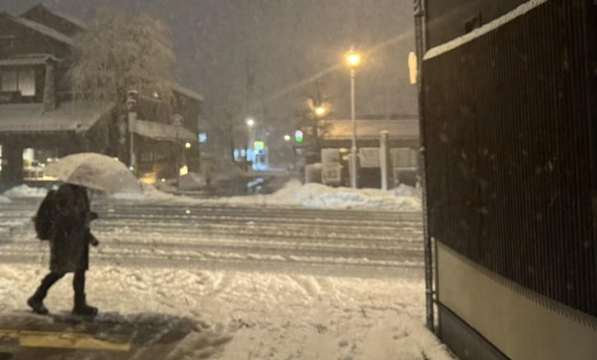 ワークマン「氷雪耐滑ケベックネオ」