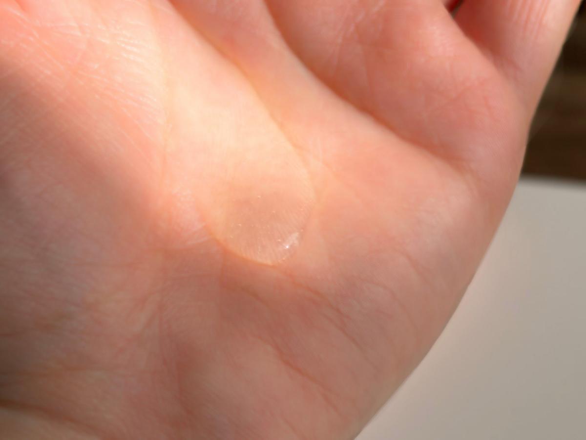 ミノンの全身シャンプーのテクスチャーはジェル状