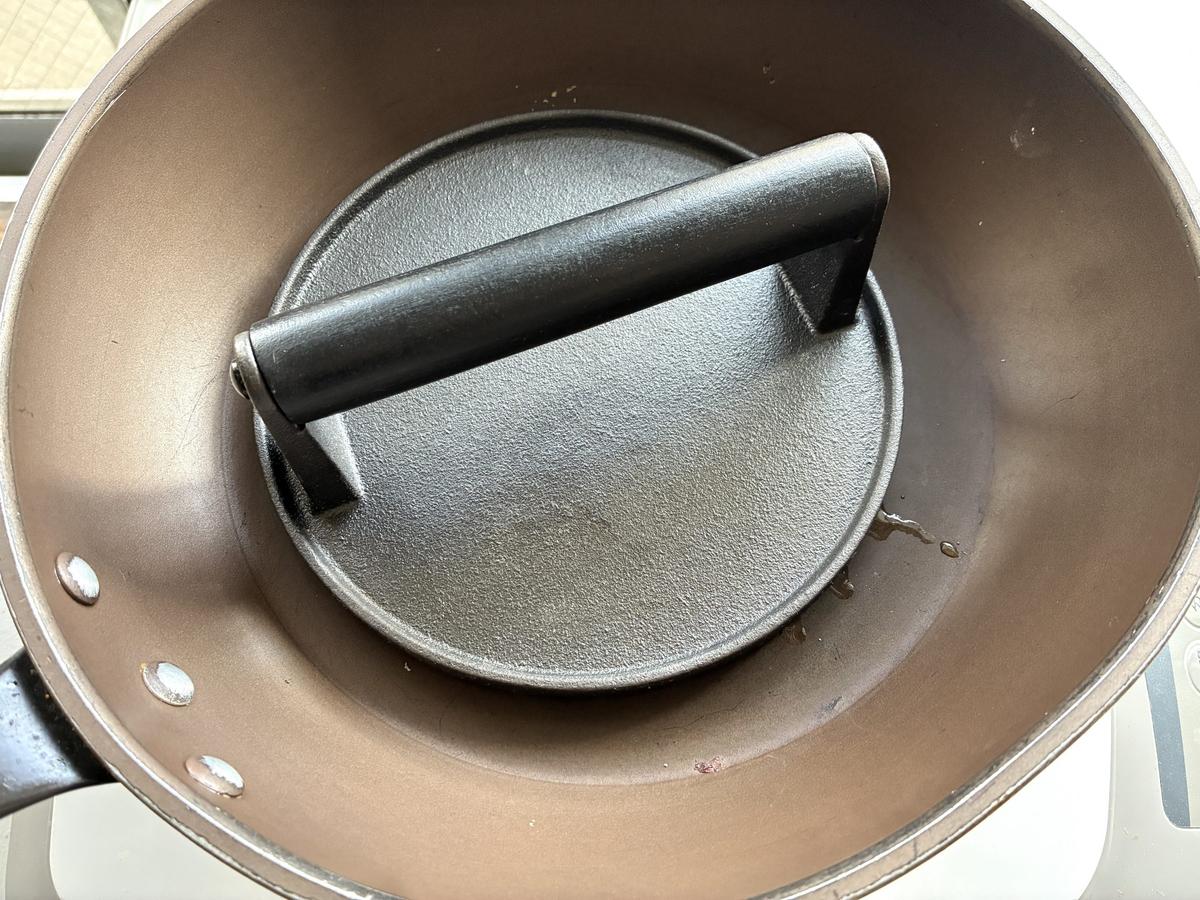 Amazonベーシック　肉プレス丸型