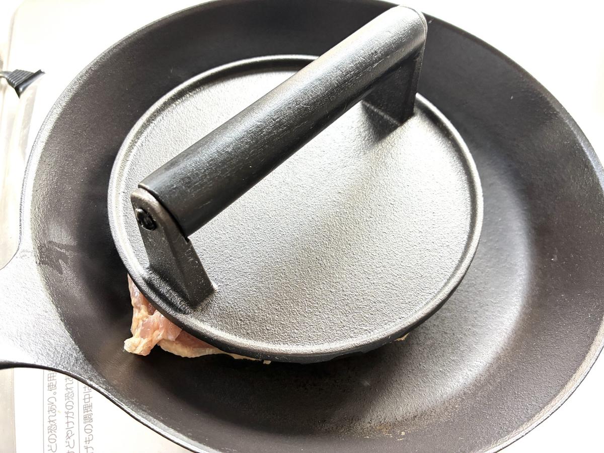 Amazonベーシック　肉プレス丸型