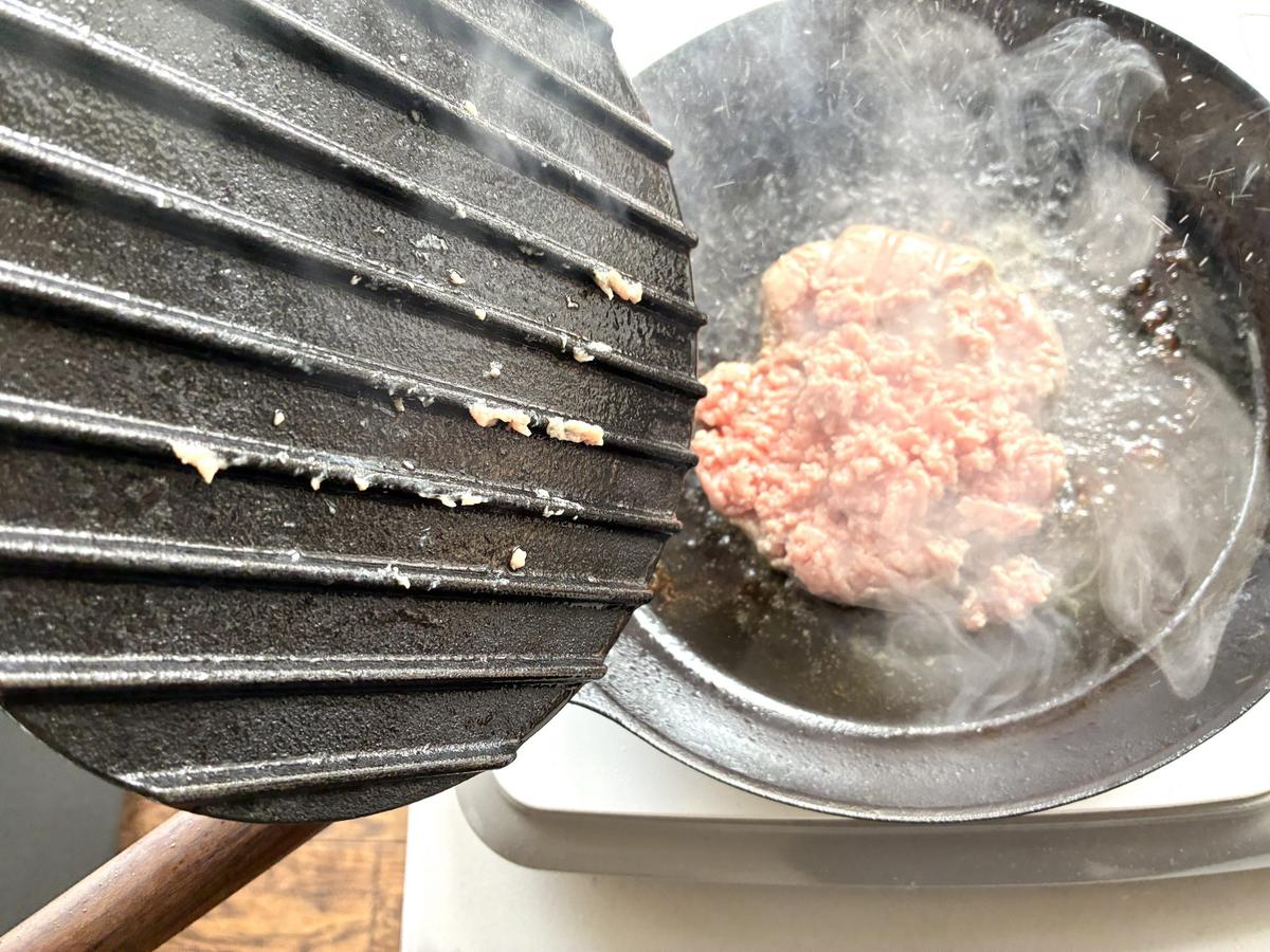 Amazonベーシック　肉プレス丸型