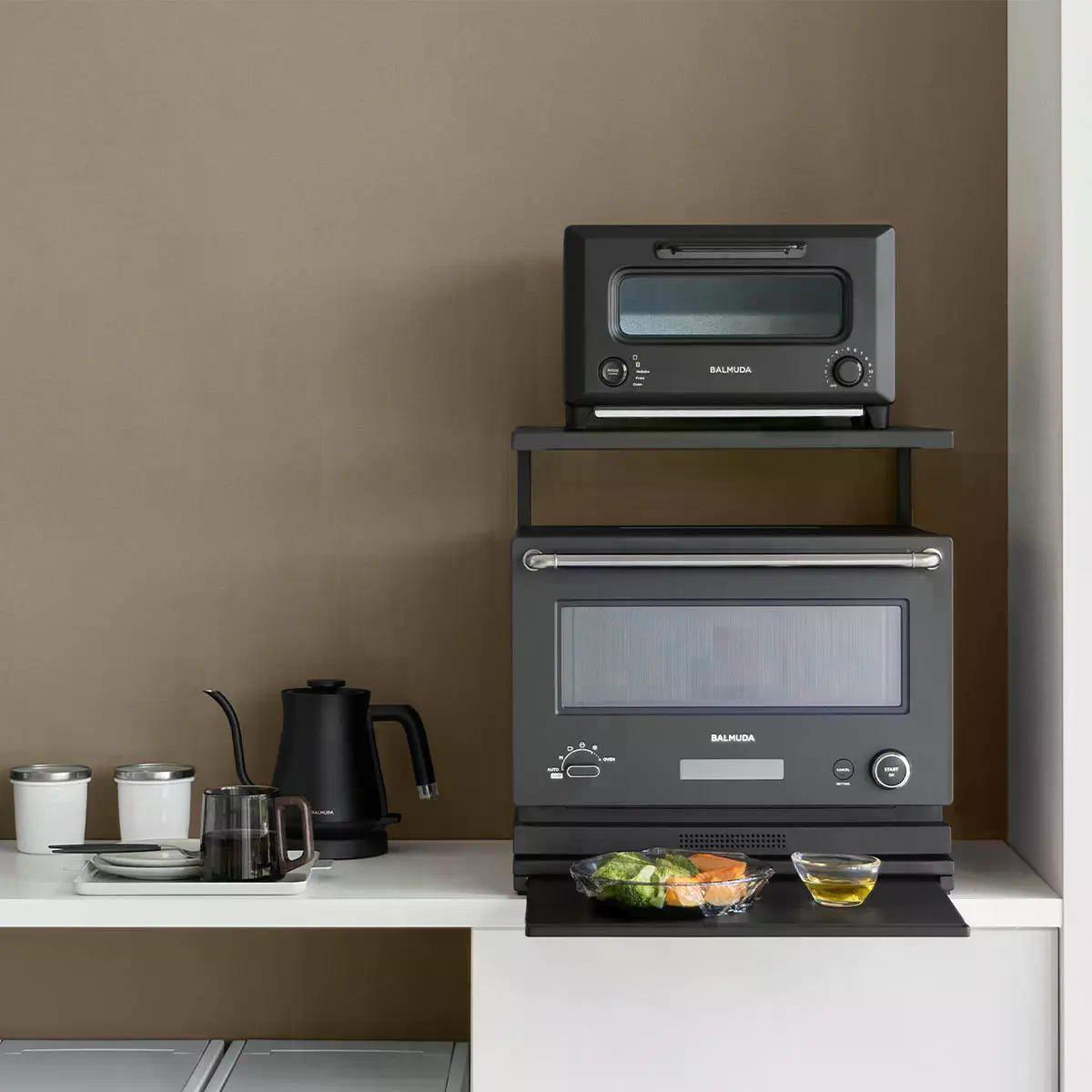 山崎実業「スライドテーブル付きキッチン家電下ラック タワー 2段」正面から見た様子