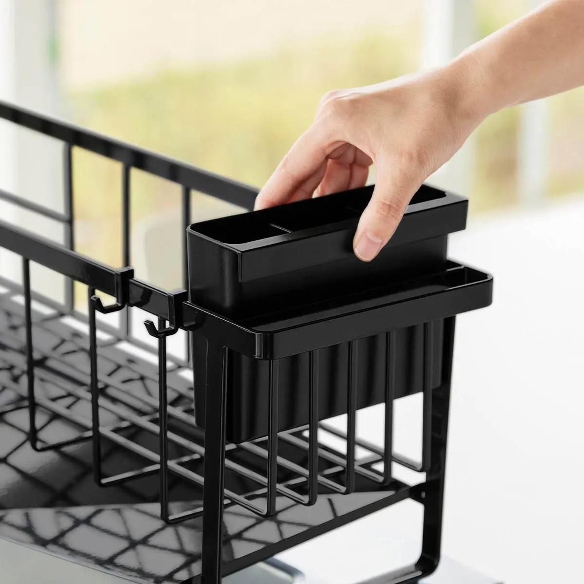 山崎実業「水切れの良いスリム水切りワイヤーバスケット タワー」のカトラリーポケット