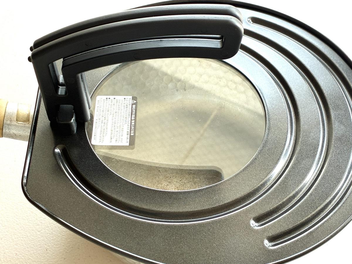 ニトリ「立ってたたんで収納できるフライパン蓋・鍋蓋　16・18・20㎝用」