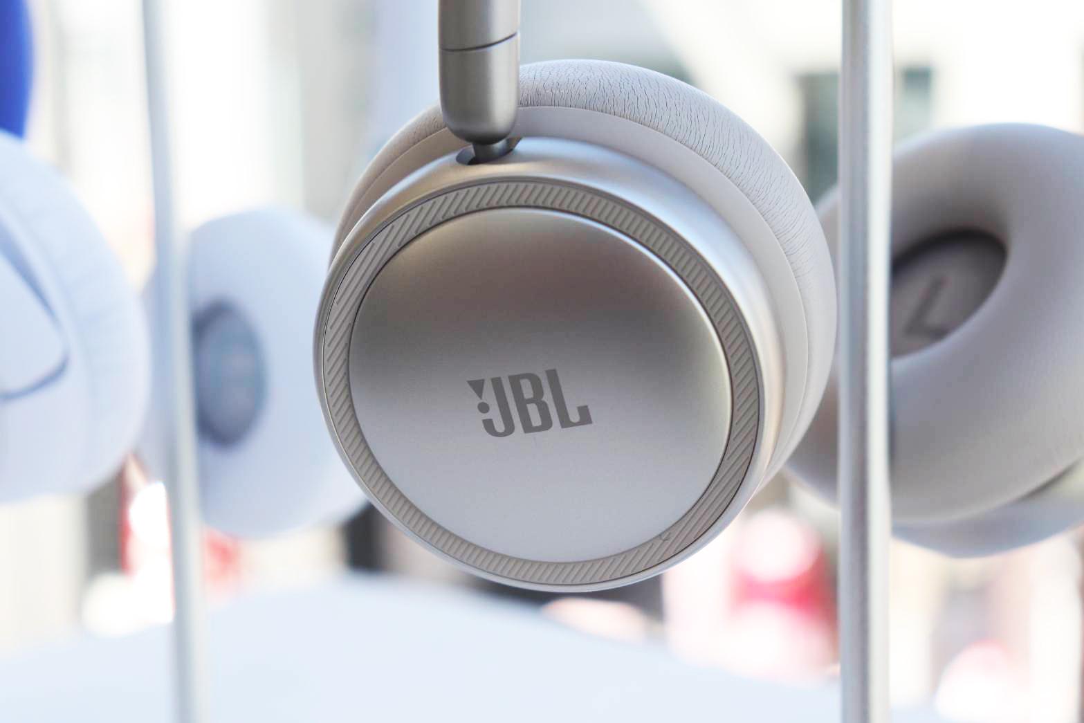 JBL TUNE 770NC ワイヤレス ヘッドホン オーバーイヤー ノイズキャンセ
