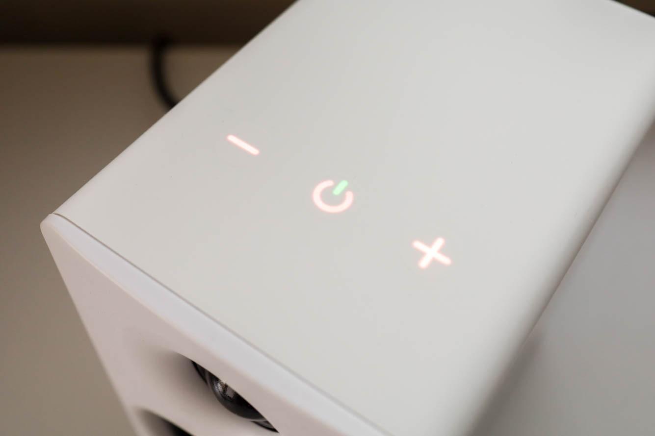 圧迫感のないスピーカー”を探しているならこれ。「EDIFIER M60」は