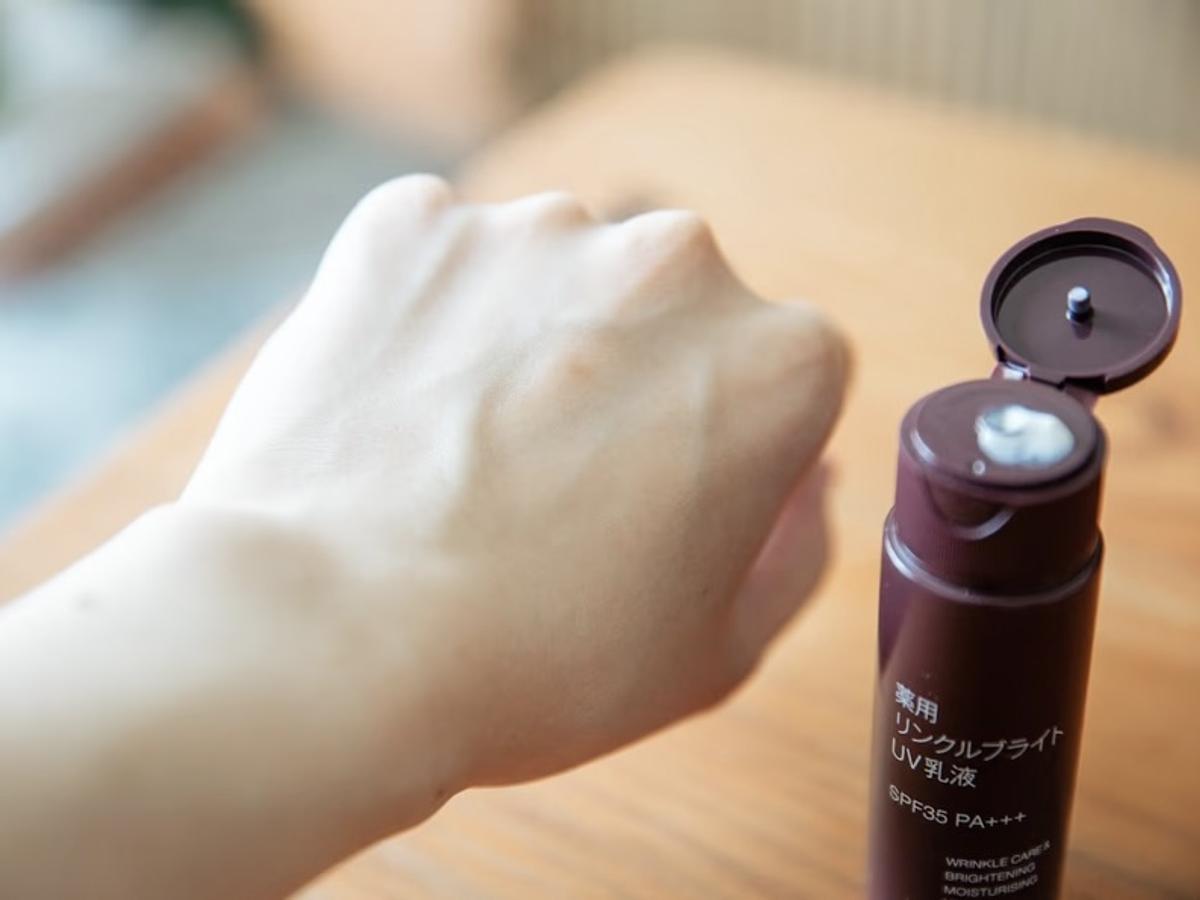 手に塗ってみた様子