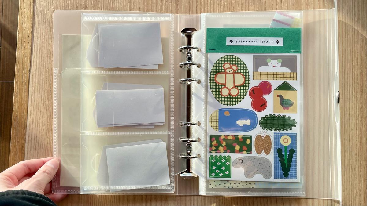 「セリア 6リングバインダー」