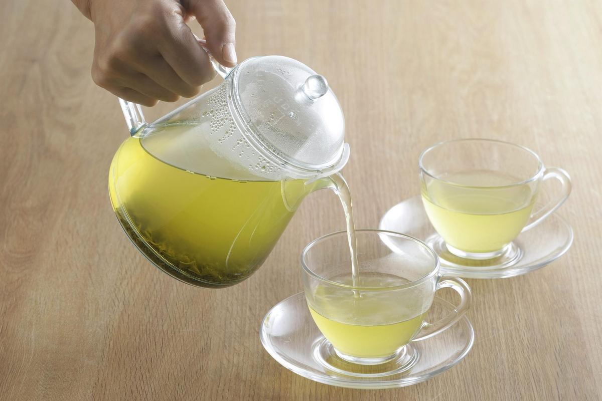 下村企販「茶考具 割れにくいティーサーバー 700ml」