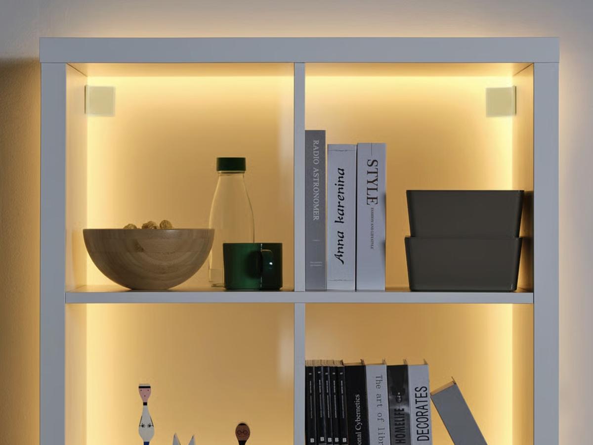 棚のテープライト