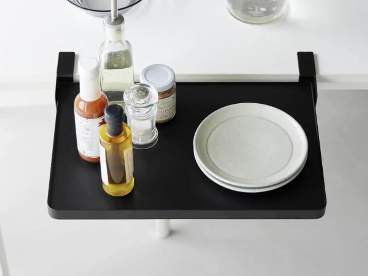 調味料を置いている様子