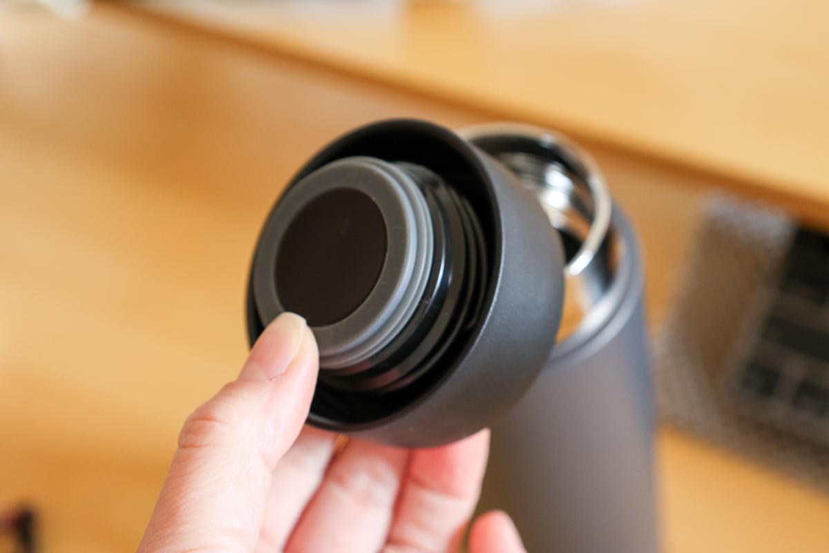 ニトリ「超保温ボトル N-HEATEX スクリュー（500mlグレー）」