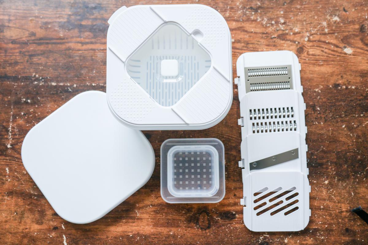 ニトリ「1台10役スライサーセット 正方形」