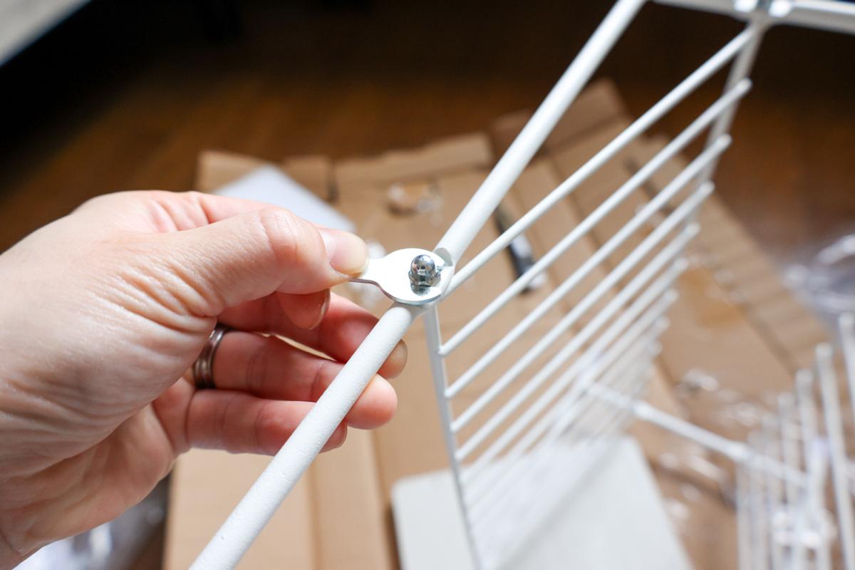 ニトリ「収納棚付きサイドテーブル（SF2 3520WW）」