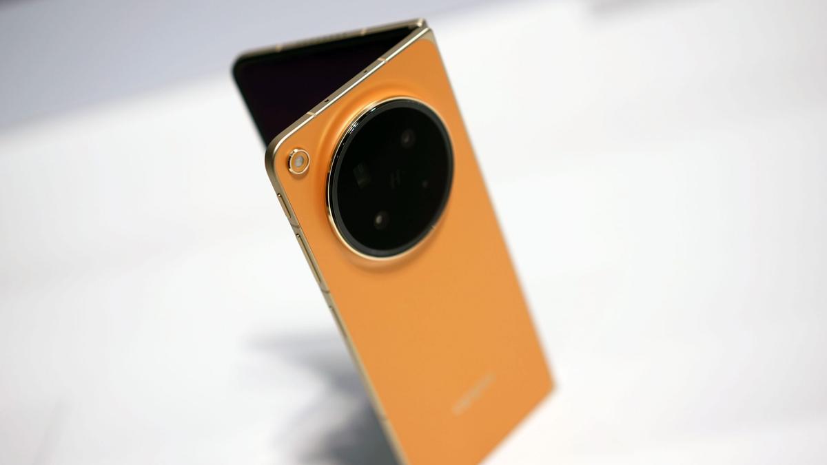 OPPO Find N6のカメラ部分