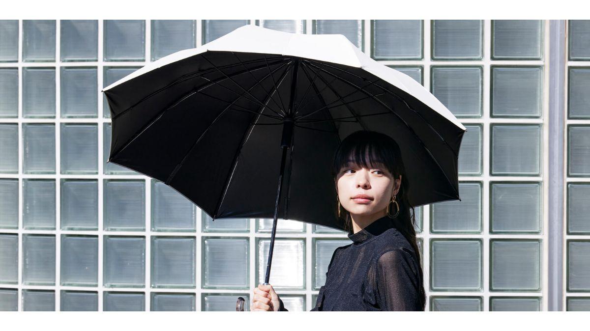 長傘派へ。マーナの「触れずにたためる晴雨兼用」新作が45gも軽くなっ