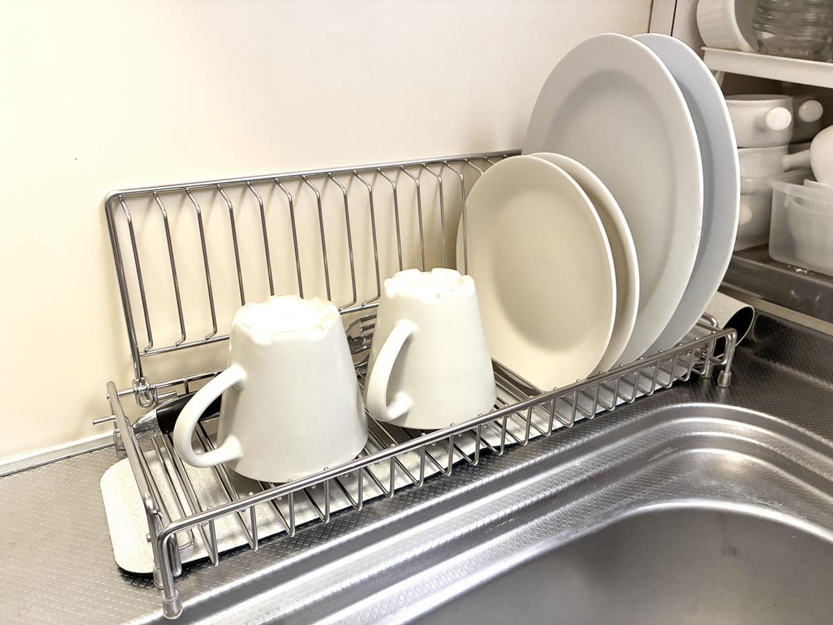 ニトリ「コンパクトに収納できる折りたたみ水切りステンレス」