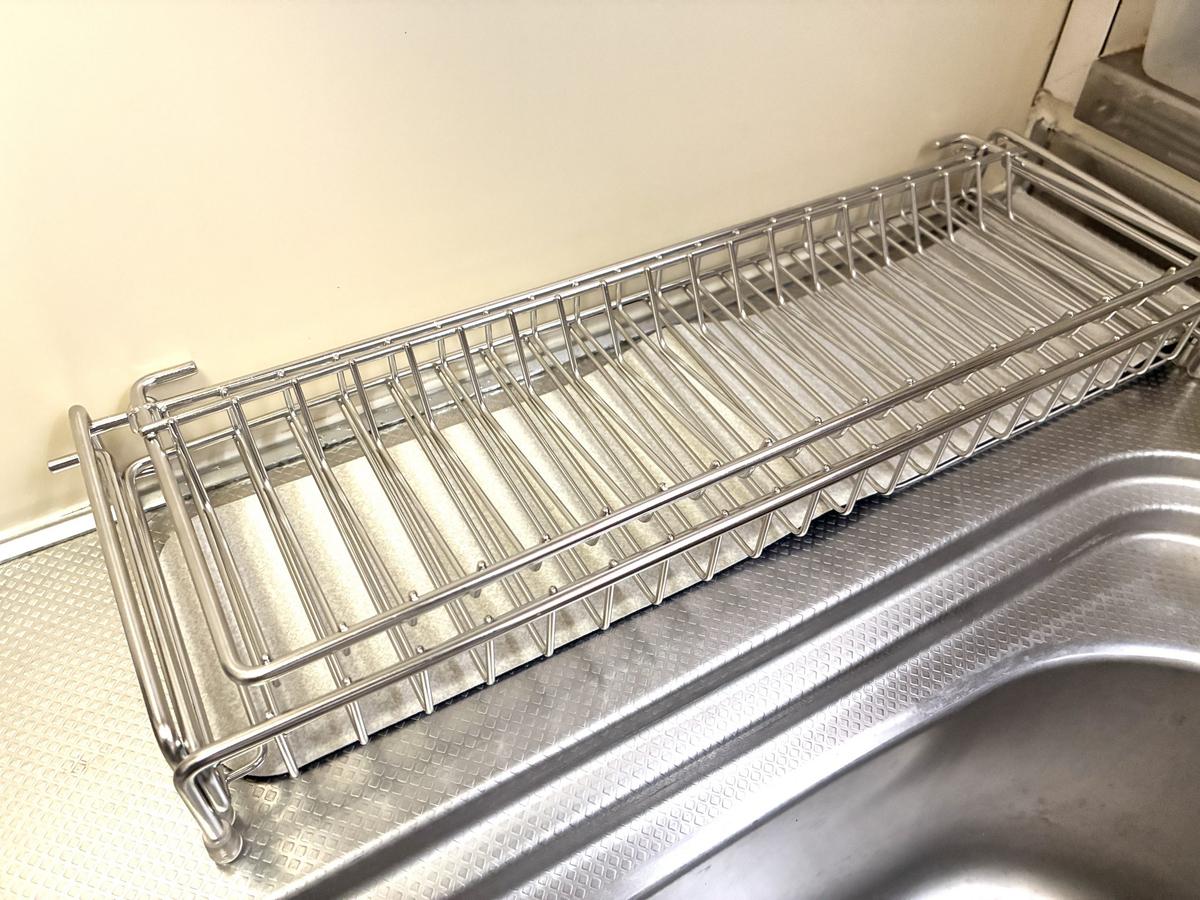 ニトリ「コンパクトに収納できる折りたたみ水切りステンレス」