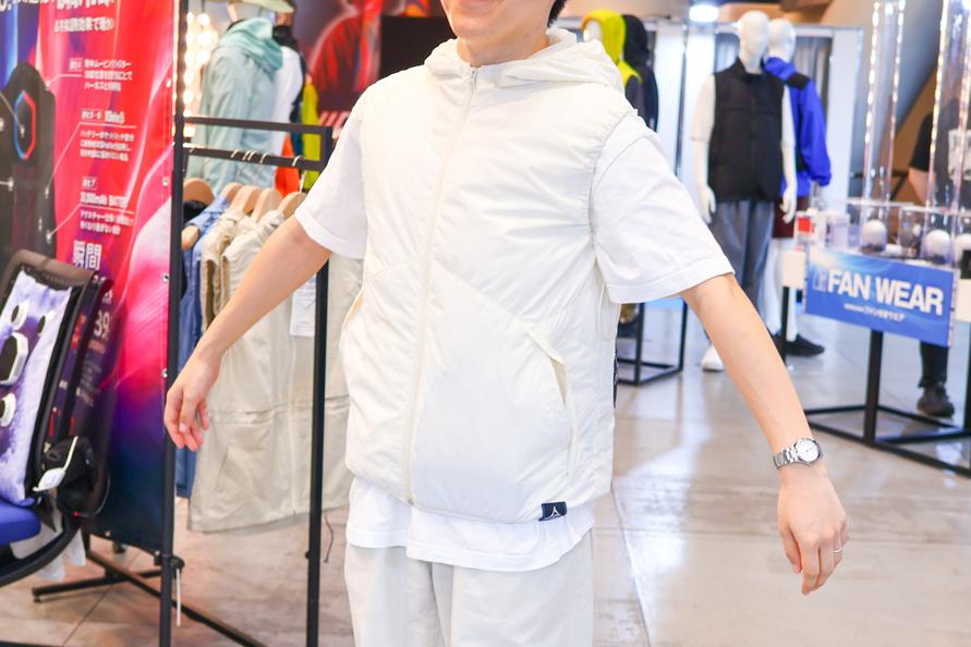 ワークマンの新作、ここまで進化してたのか…「着るほうが涼しい」夏服がすごかった | ROOMIE(ルーミー)