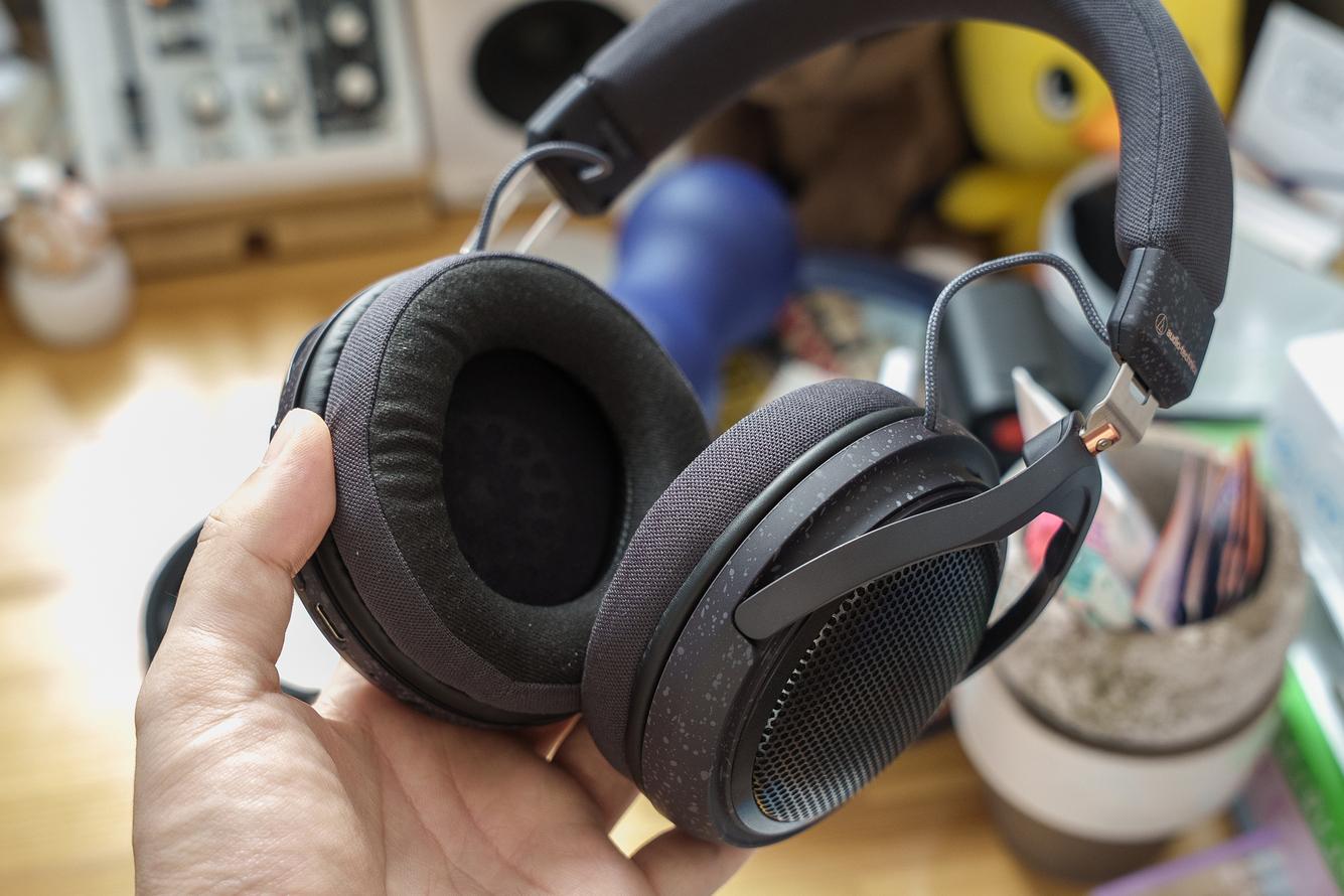 audio‑technicaの「ATH‑HL7BT」は軽くて開放的なオープン型ヘッドホン