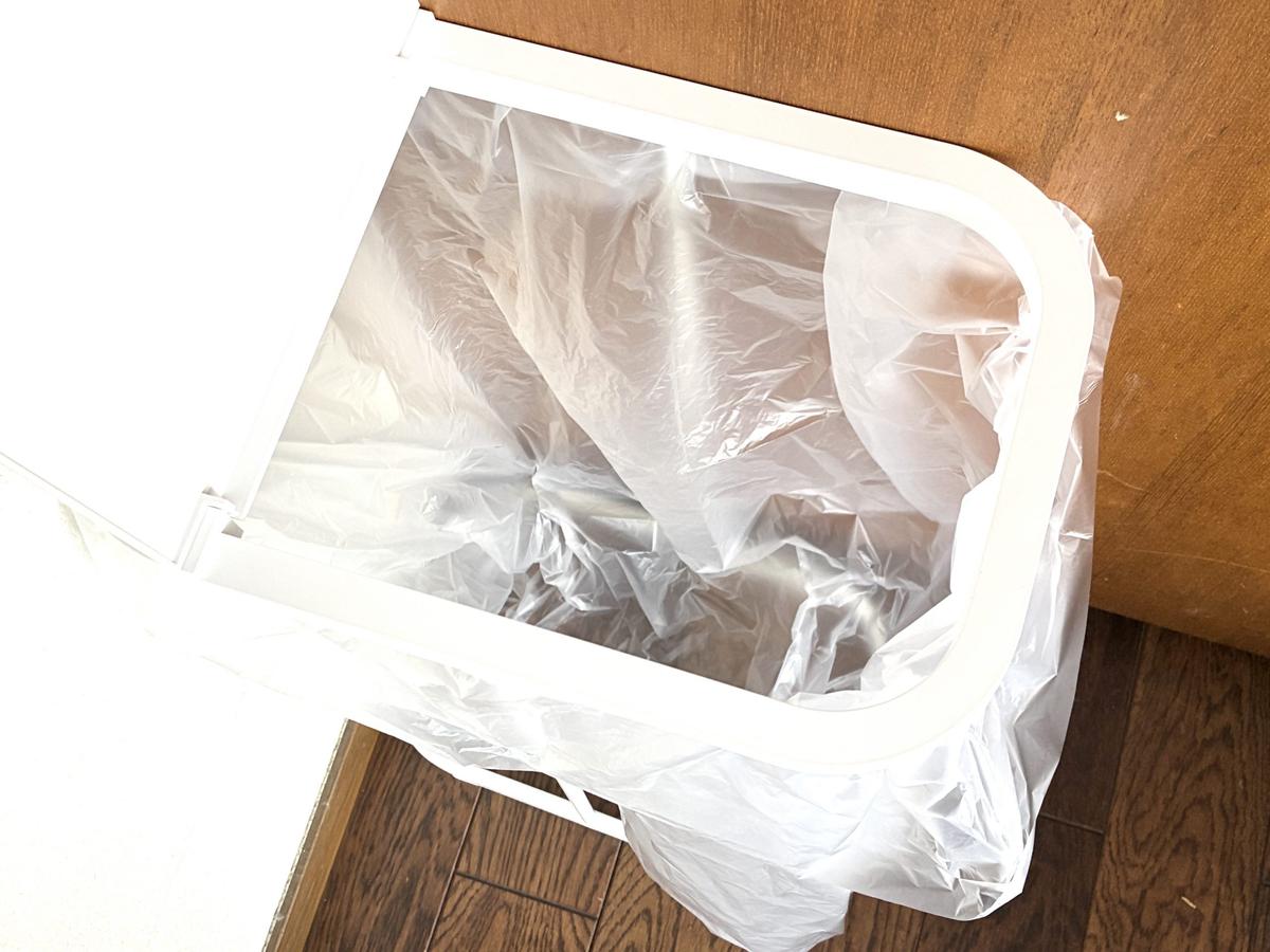 山崎実業「分別ゴミ袋ホルダー　ルーチェ　ホワイト」