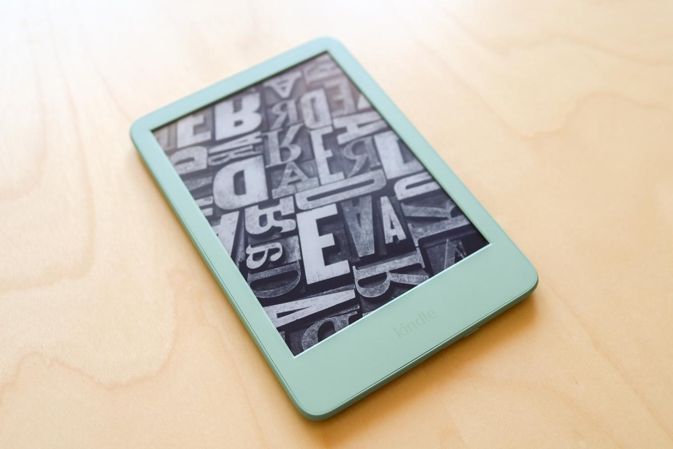 Kindle 本体 マッチャ 機能性が向上して新色も登場した「Kindle」2024年最新モデル開封の儀