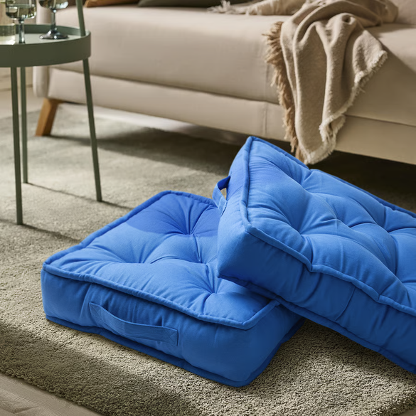 IKEAの「クッション以上イス未満」なアイテムで、ソファがなくても