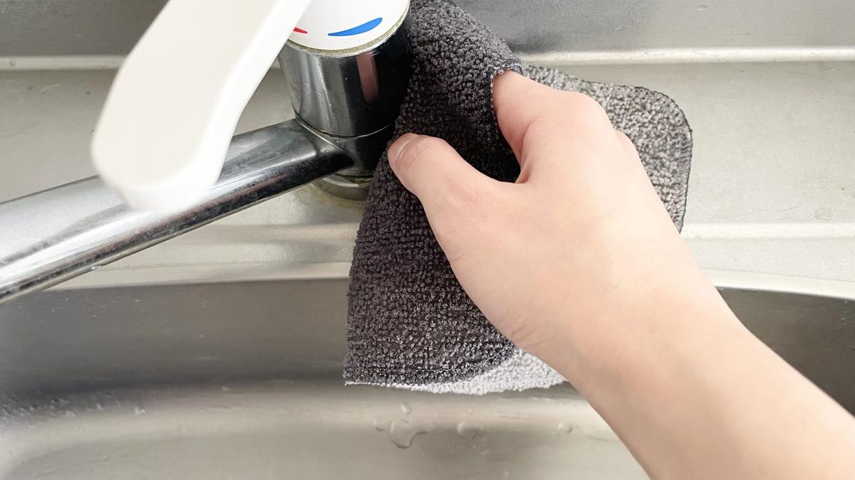 マーナ「水ピカ クロス」