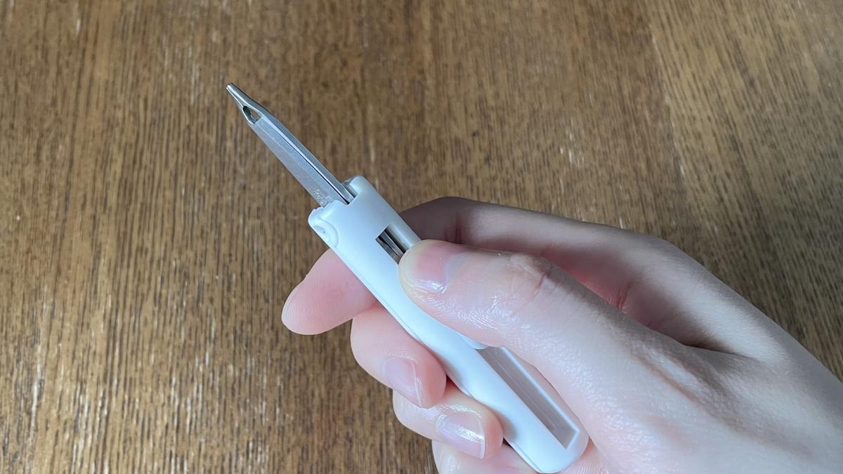 サンスター文具「スティッキールはさみ　TSUMAMUNO（ツマムノ）」