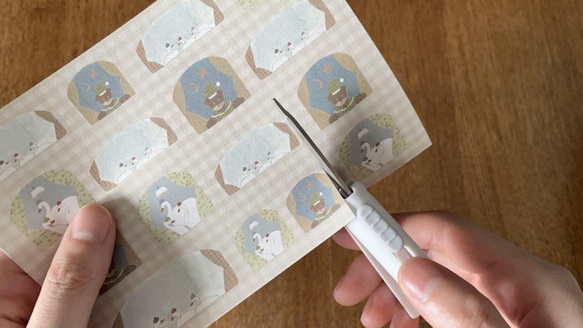 サンスター文具「スティッキールはさみ　TSUMAMUNO（ツマムノ）」