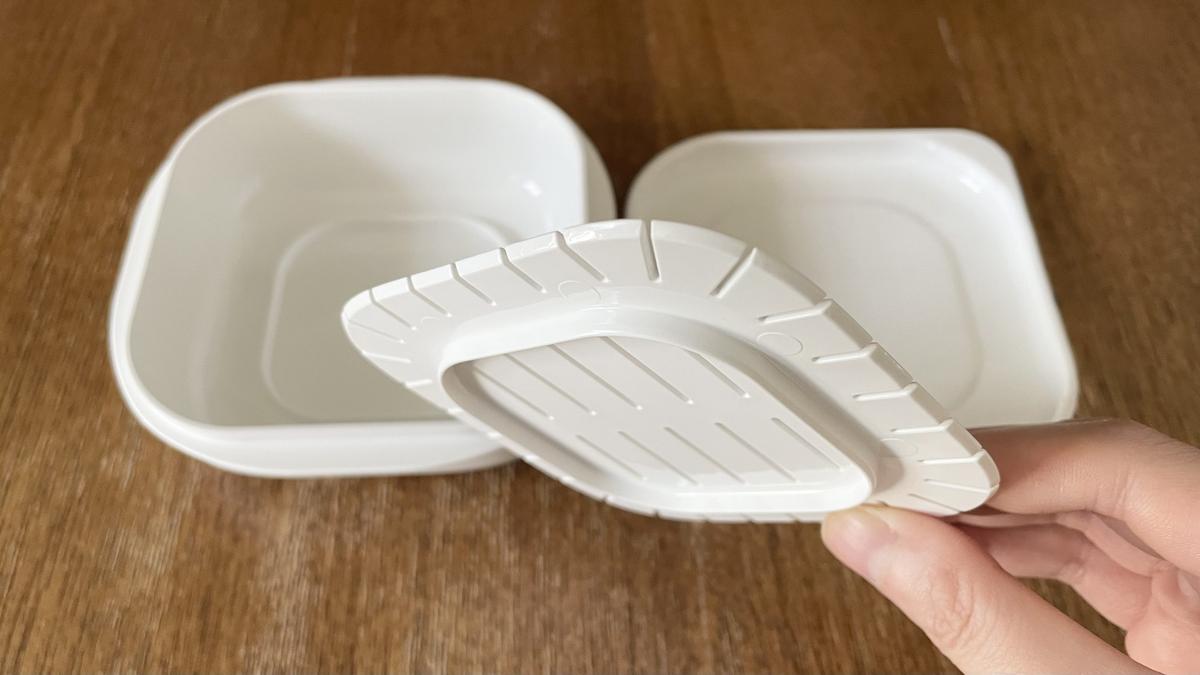 ニトリ「極 冷凍ごはん容器 2個入り・W」