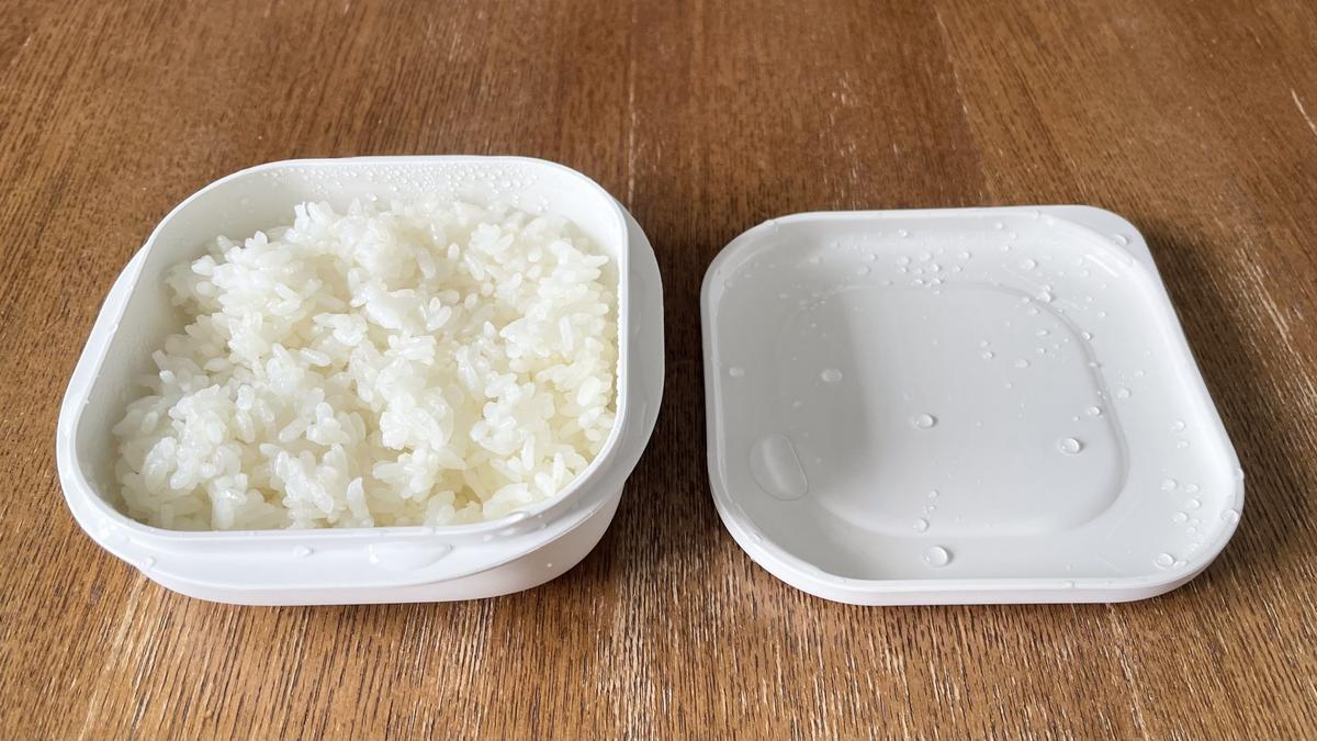 ニトリ「極 冷凍ごはん容器 2個入り・W」