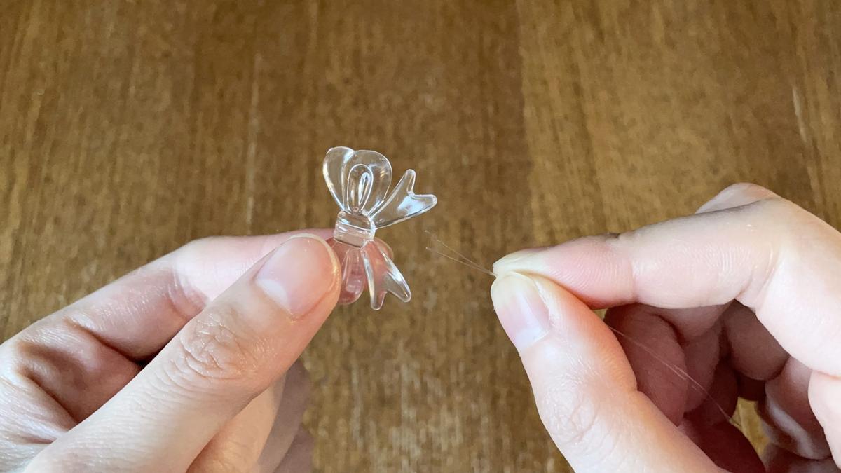 ダイソー・セリアのビーズ「簡単チャームづくり」