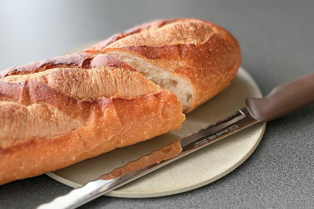 CHOPLATEでフランスパンを切り終えた状態