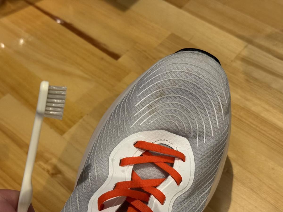 ワークマン「ハイバウンスファントムライド」