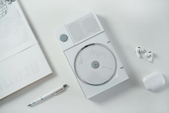 CD愛が再燃。スマホでもイヤホンでも聴けるCDプレイヤー＆スピーカーで