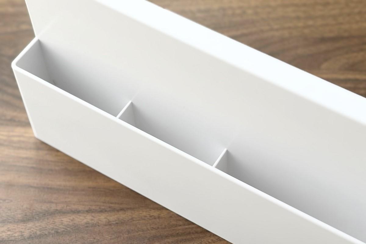 山崎実業「引っ掛け収納ホルダー」のポケット部分