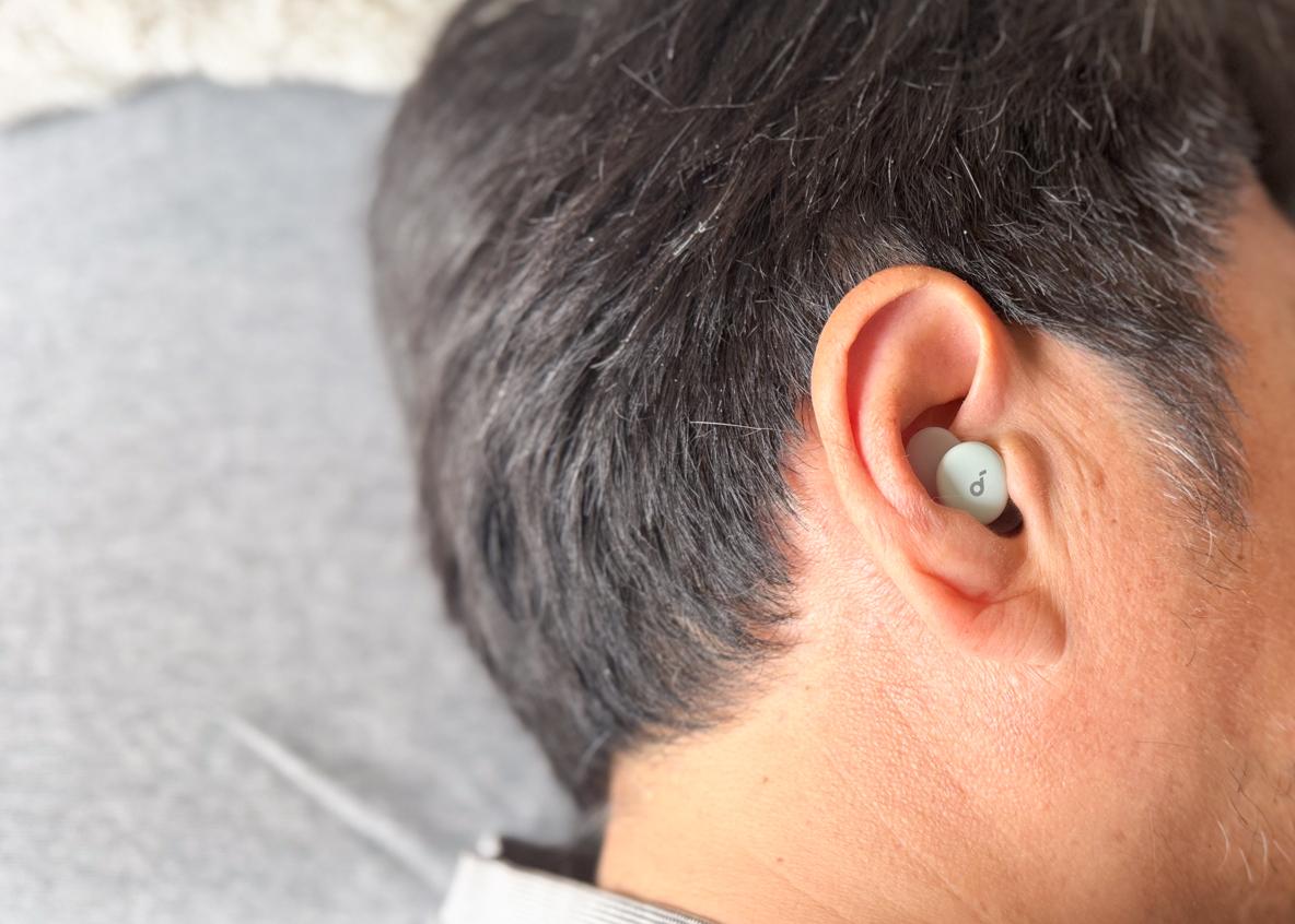 Soundcore Sleep A30 ワイヤレスイヤホン グレー Ankerの「Soundcore Sleep A30」で、10日間の夫婦旅行も毎晩ぐっすり