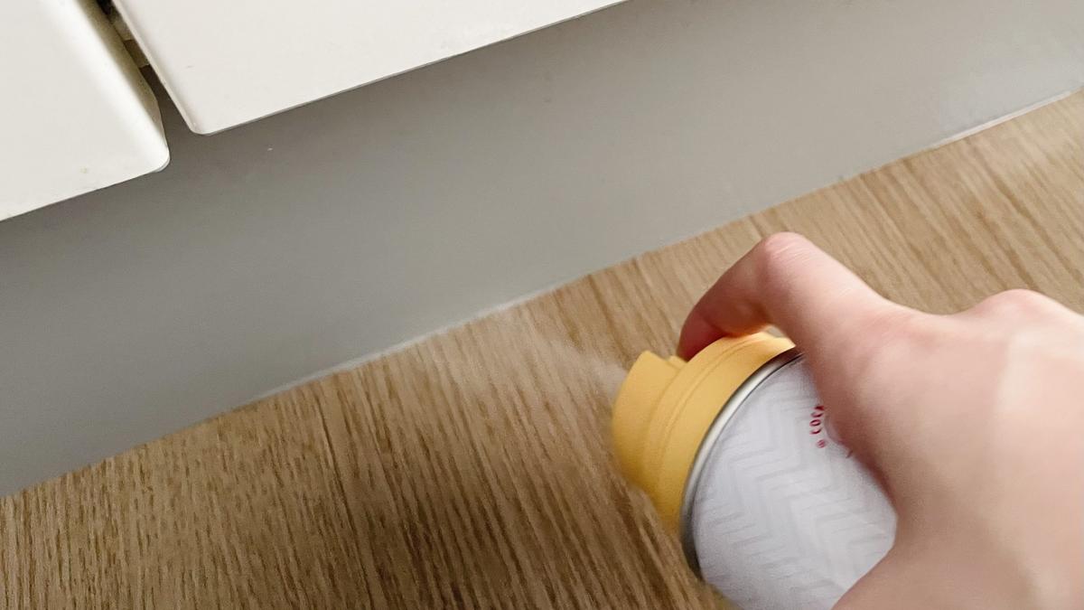 「ごきぶり駆除スプレー　隙間用」