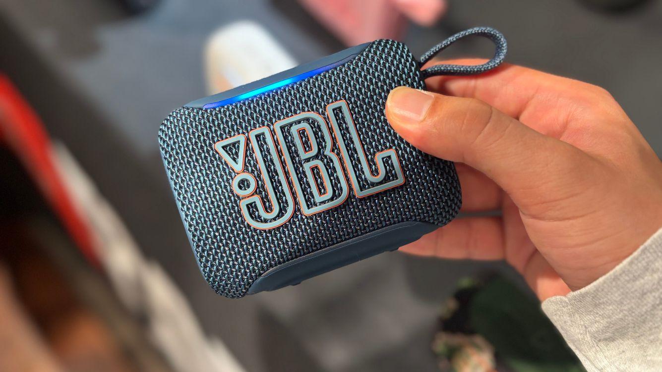 JBL GO5 Bluetoothスピーカー カモフラージュ柄　2台セット JBL GO5 Bluetoothスピーカー カモフラージュ柄 2台セット JBL