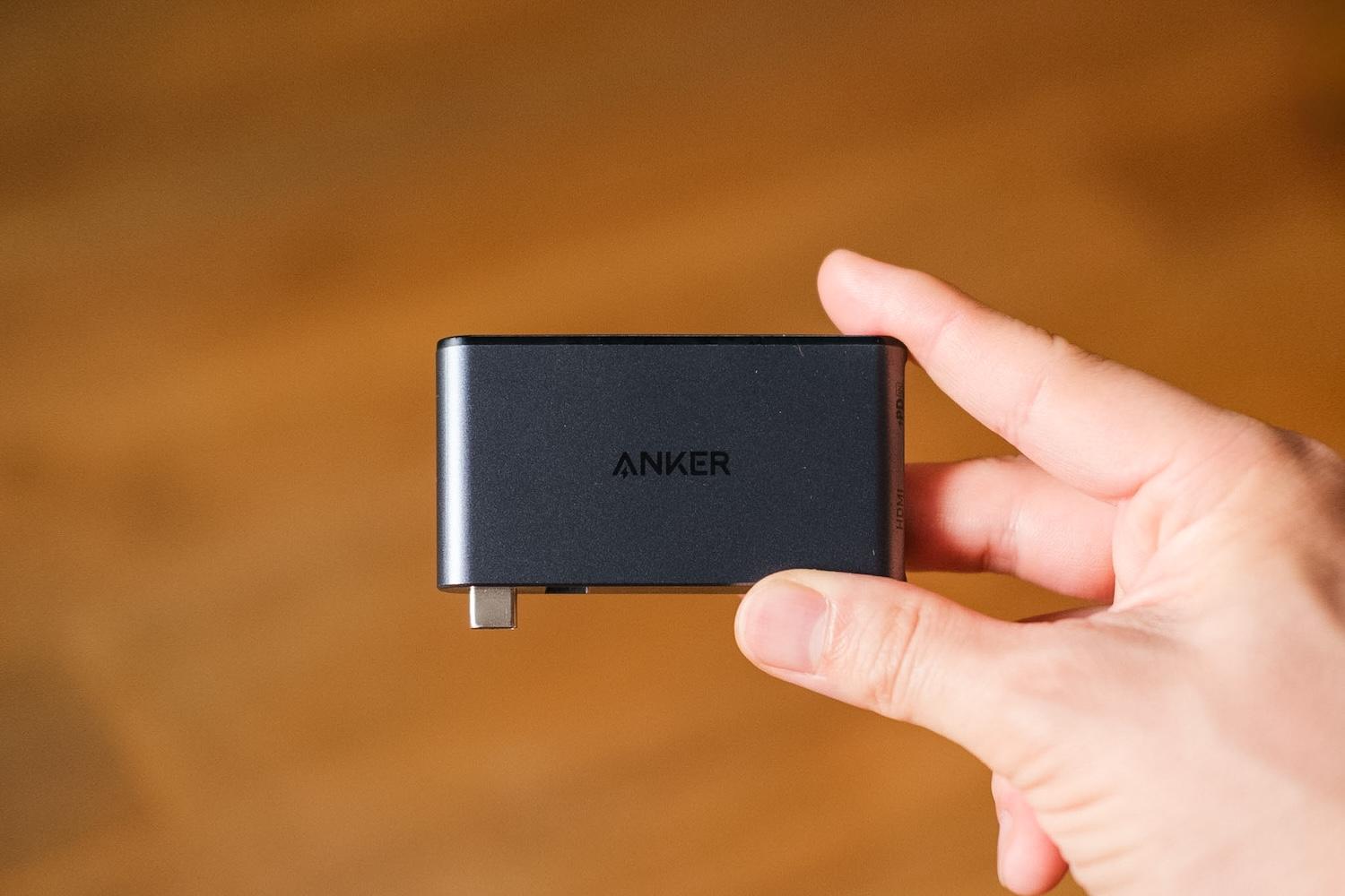 Ankerの6-in-1ハブに買い替えたら、MacBookもiPhoneもこれ1つで驚く