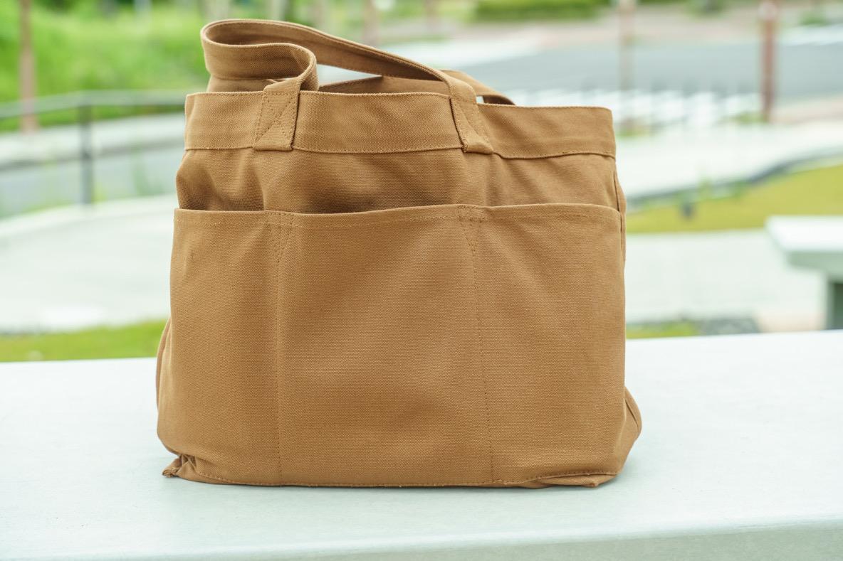 無印良品の隠れた逸品「帆布トートバッグ」。収納力・丈夫さ・合わせ