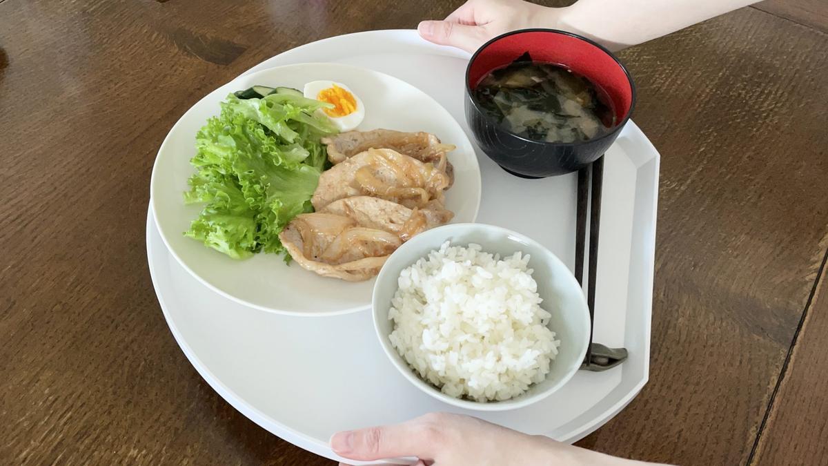 山崎実業「トレー タワー 半月型」