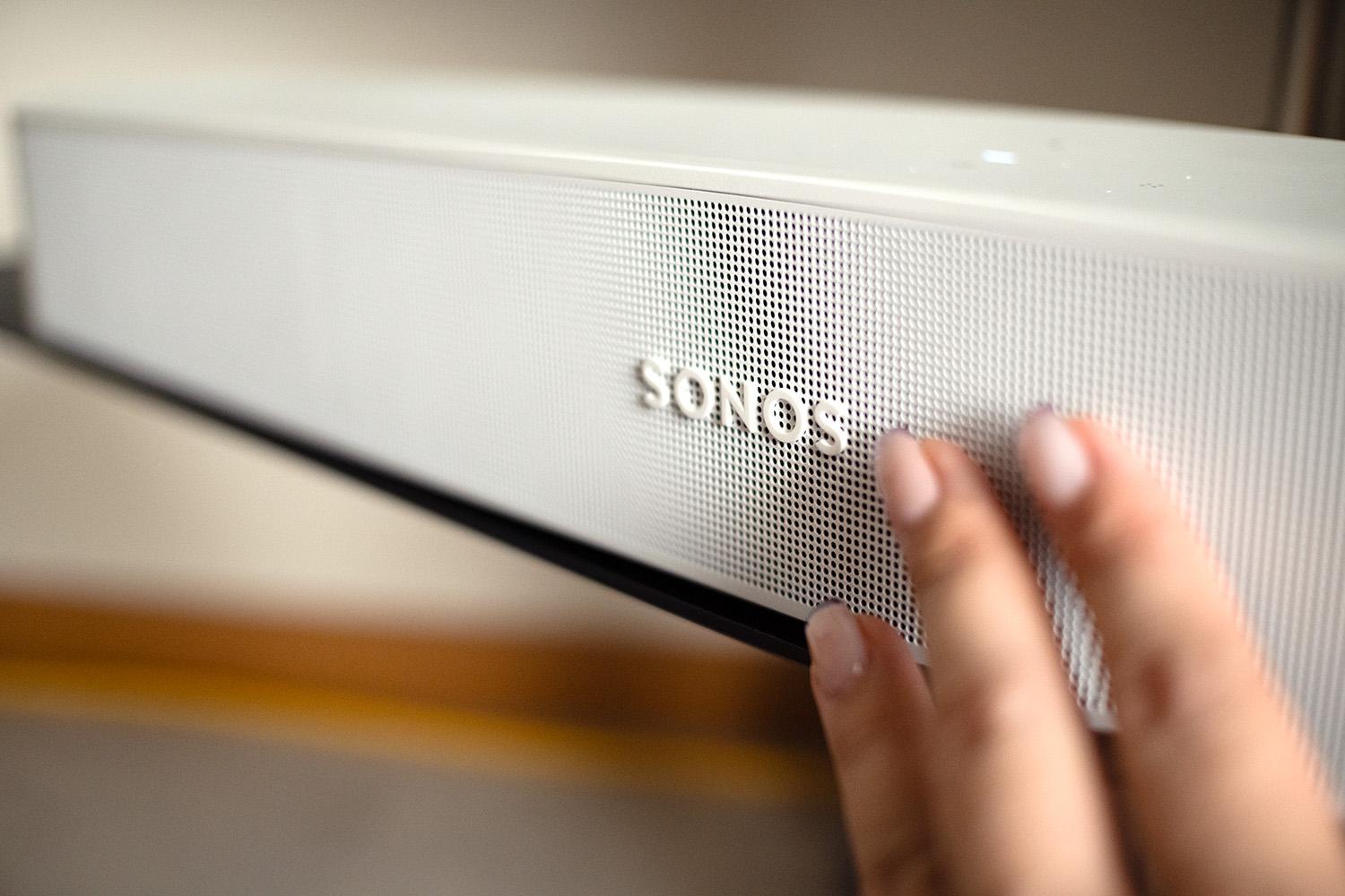 大画面テレビ、実はもったいないことになってるかも。Sonosのサウンド